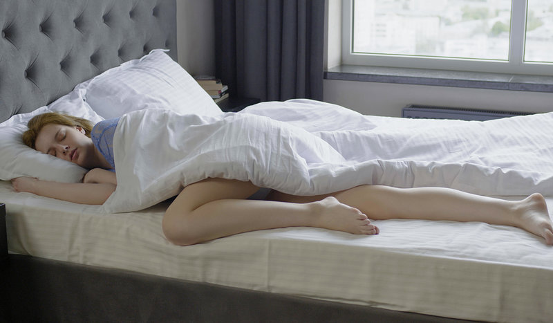 Илона, 24 года, 0 размер груди